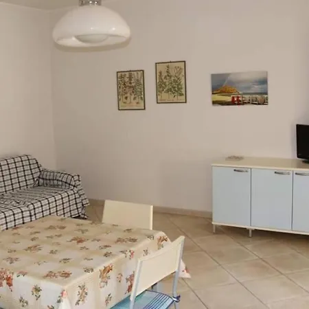 Centro Di Con Veranda E Giardino Apartment *